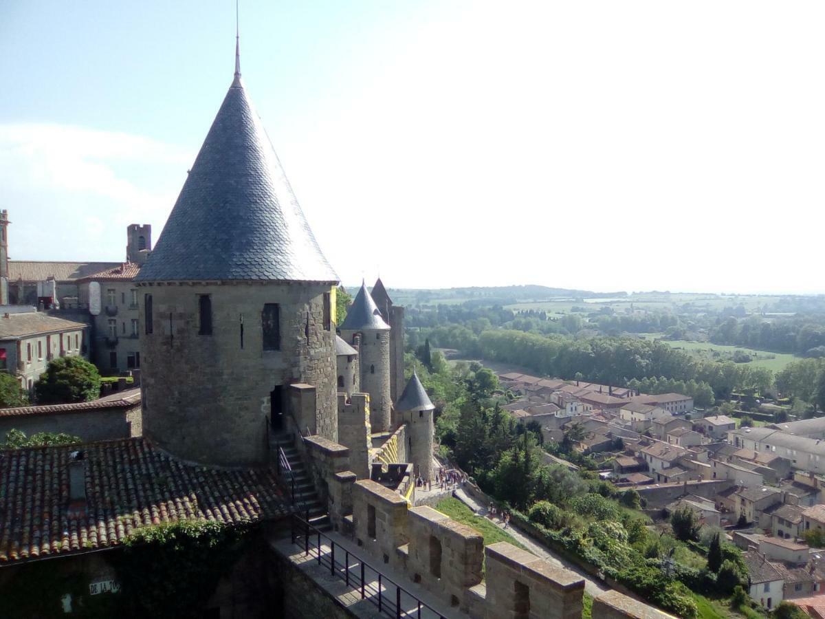 Drissia&Othman Cote Cite Apartment Carcassonne Exterior foto